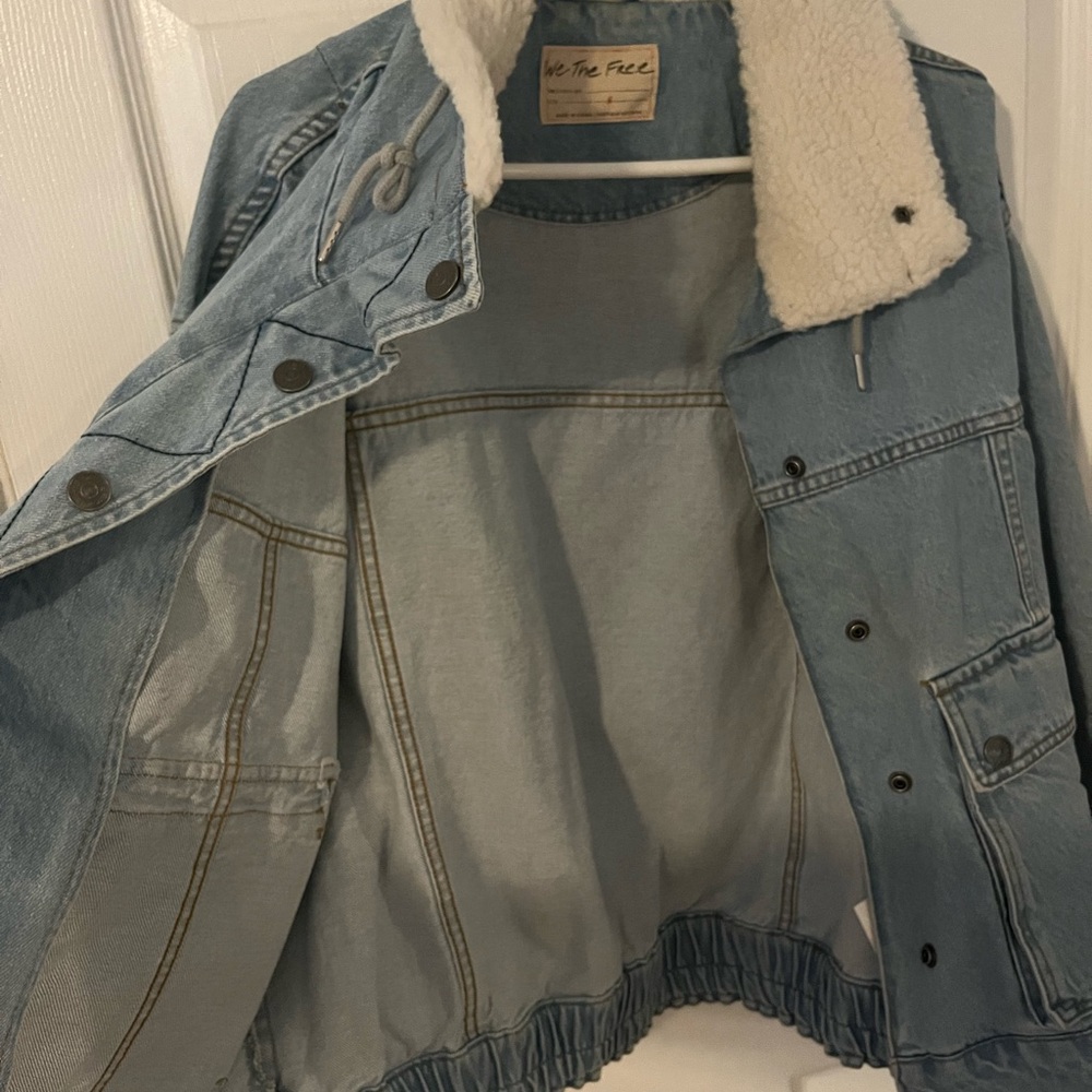 Bomber Jacket - Picture 2 of 9
